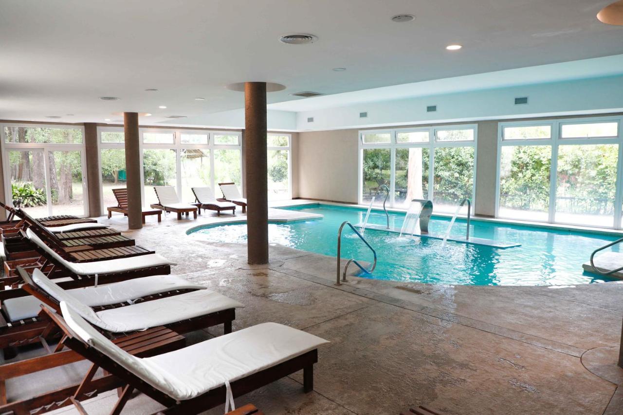 Howard Johnson Resort & Spa Escobar Belen de Escobar Exterior photo