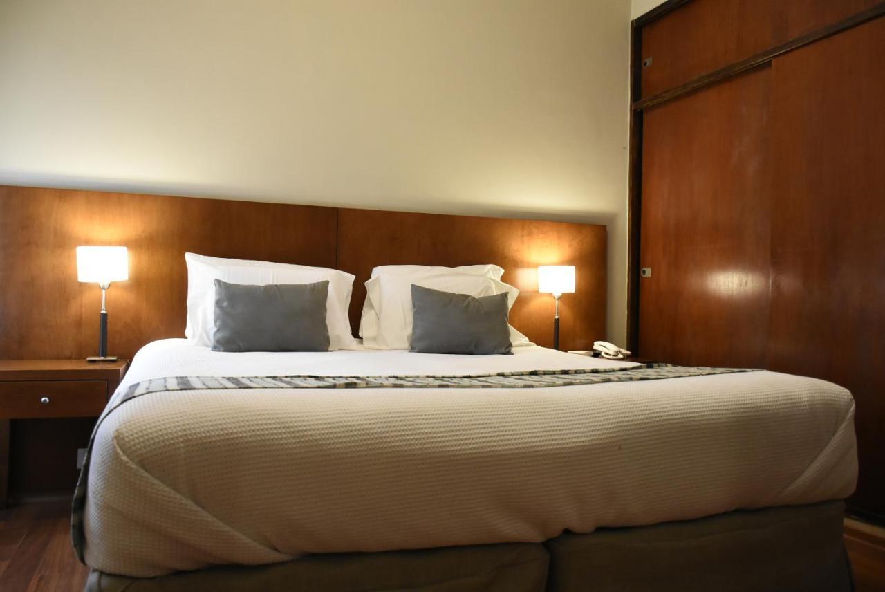 Howard Johnson Resort & Spa Escobar Belen de Escobar Exterior photo