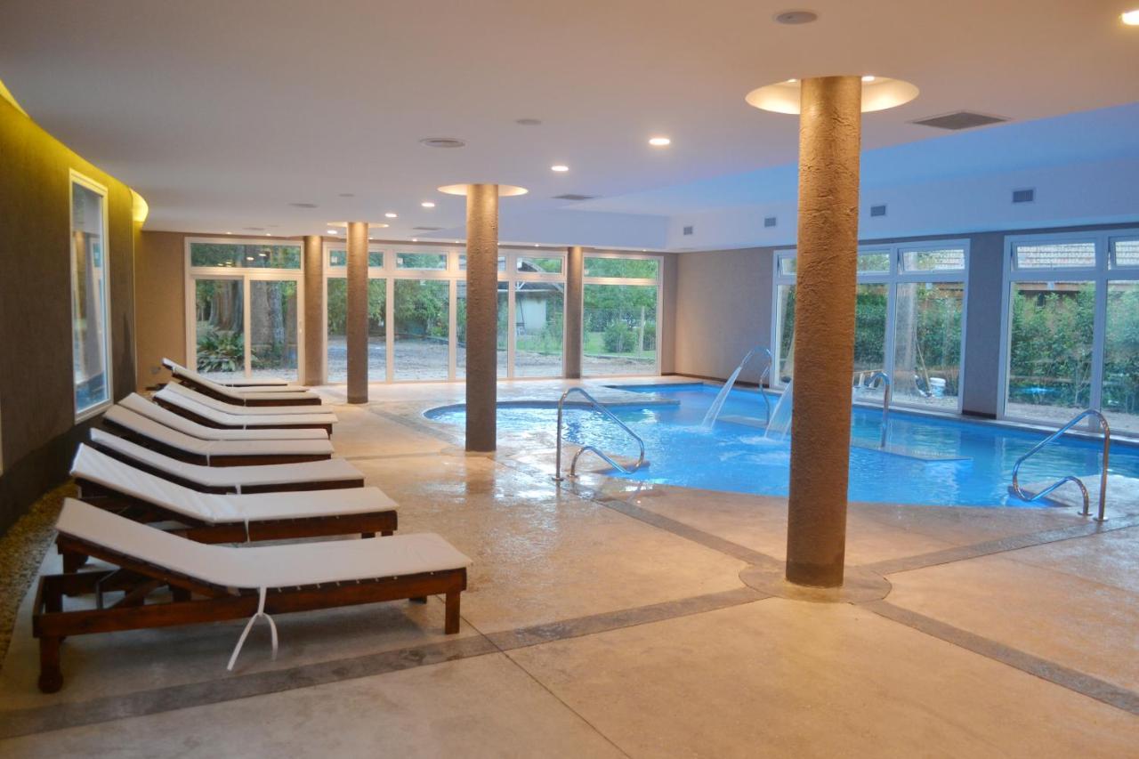 Howard Johnson Resort & Spa Escobar Belen de Escobar Exterior photo